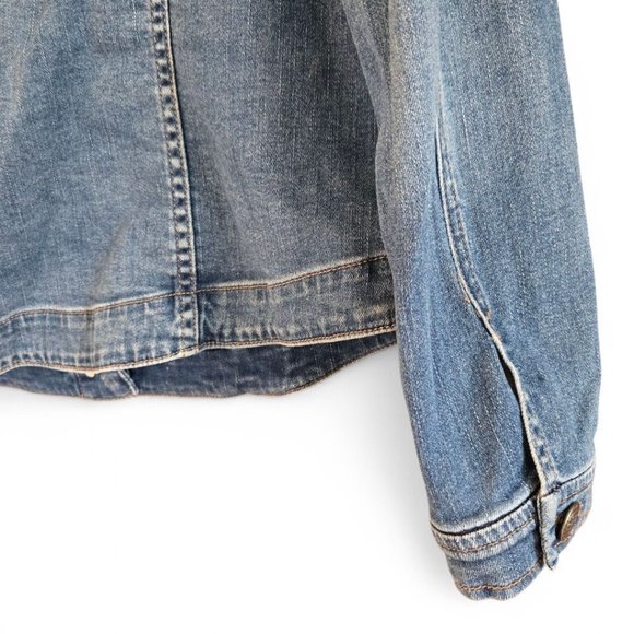 Chicos Size 2 Womens Medium Blue Denim Jacket Rounded Hem Lace Detail - Picture 7 of 10